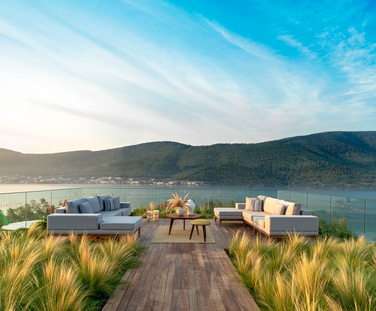 Louis Vuitton pool bar opens at Mandarin Oriental, Bodrum - Travel News 