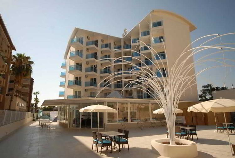 Infiniti beach hotel