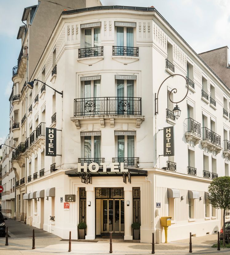 Hotel Charlemagne Paris | Holidays to France | Broadway Travel