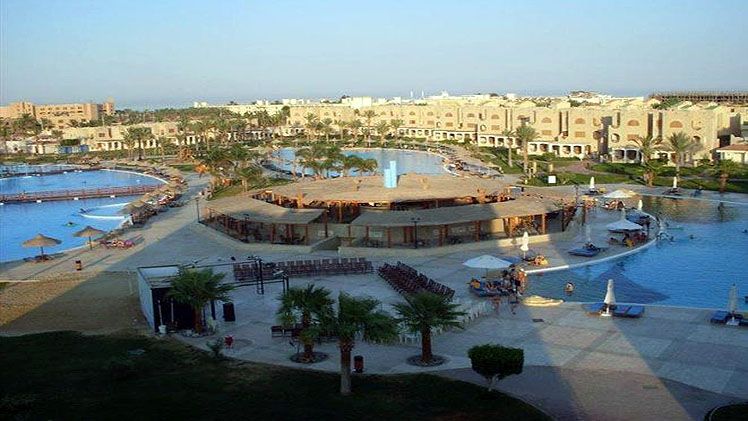 Royal Lagoons Resort (Hurghada) | Perfect Location | Broadway Travel