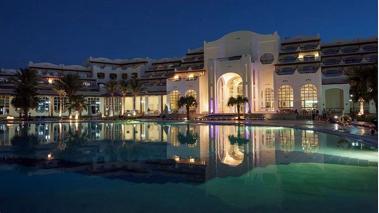 Royal Lagoons Resort (Hurghada) | Perfect Location | Broadway Travel