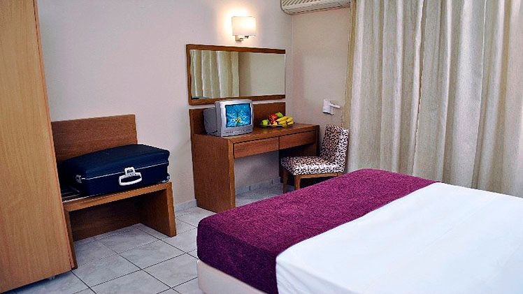 plessas hotel zante