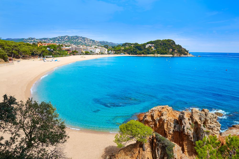 luxury-holidays-to-costa-brava-2024-2025-broadway-travel