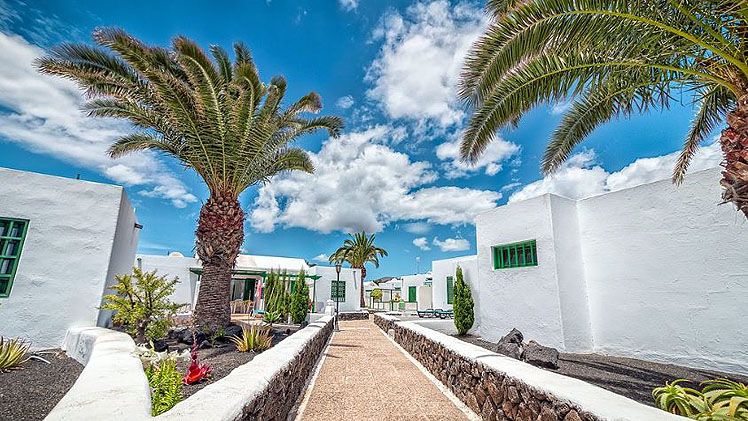 The Las Gaviotas Bungalows Lanzarote | Holidays to Canary Islands ...